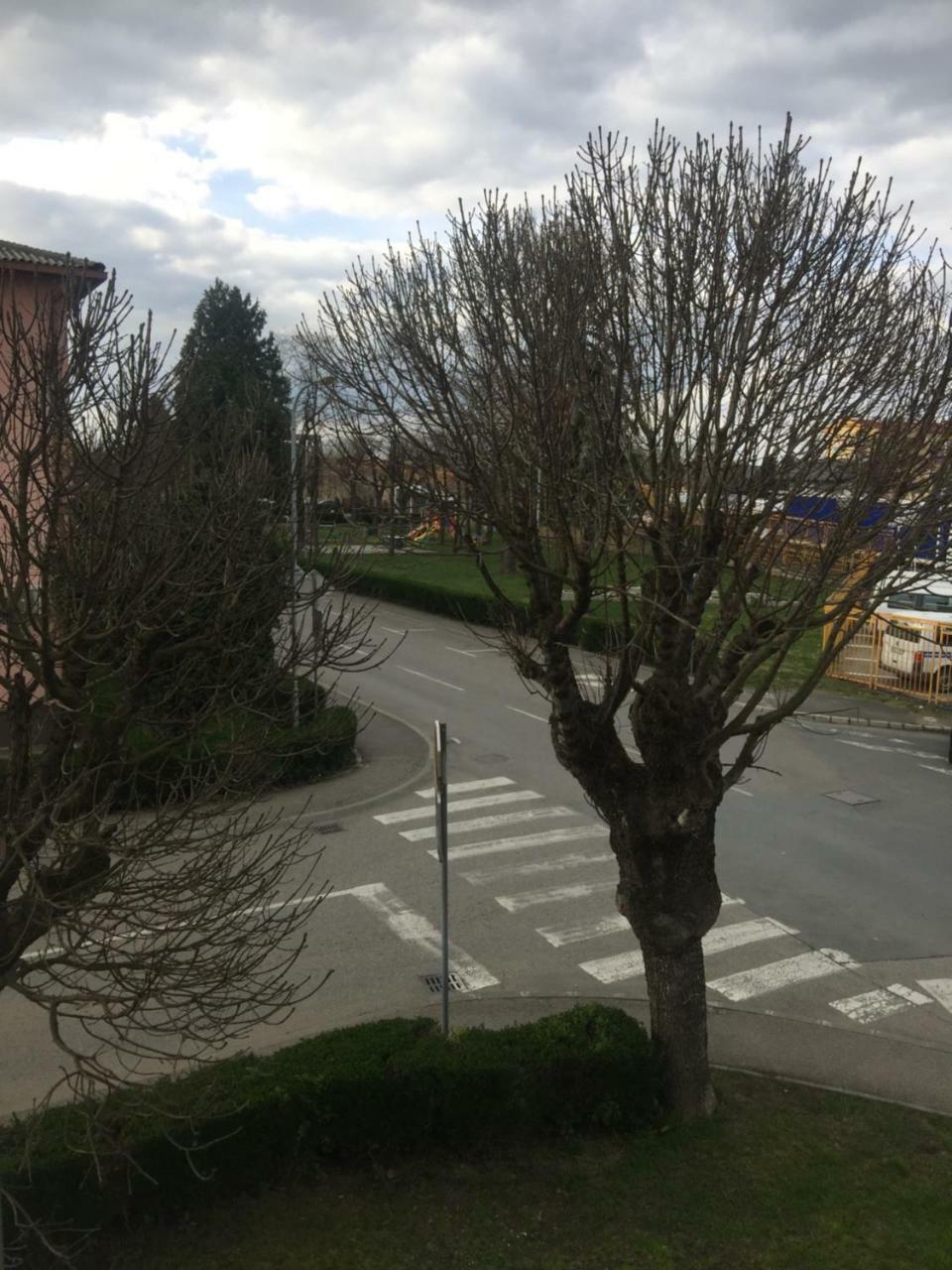 Apartament Stan Na Dan Gradiska/Bos. Gradiska Zewnętrze zdjęcie